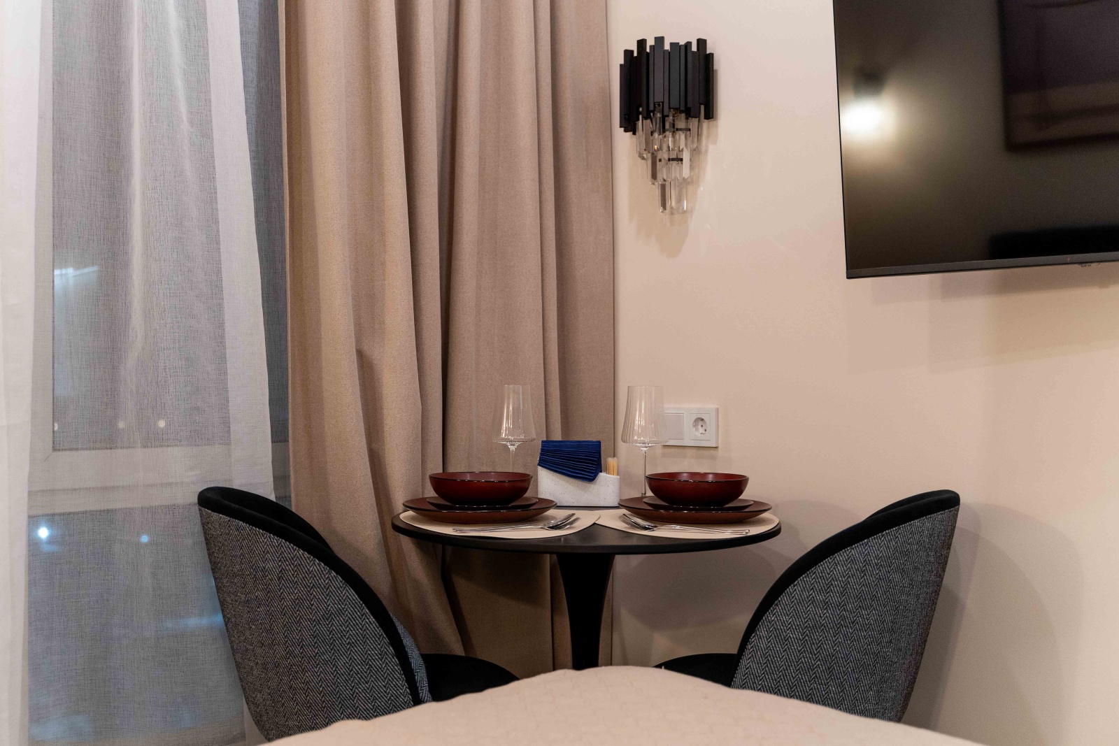 Уютная студия на Новоостаповской