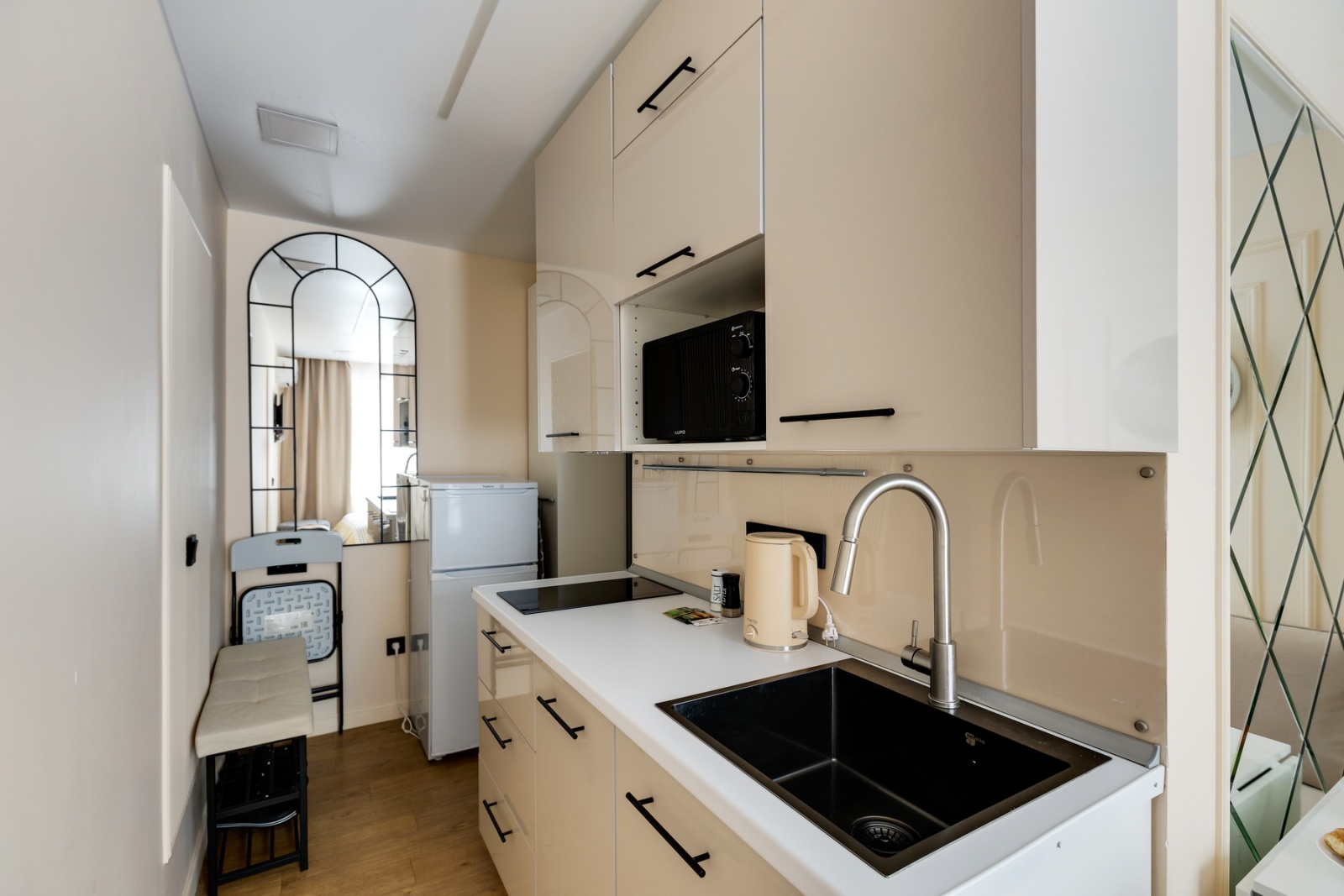 Студия Venera от Home24