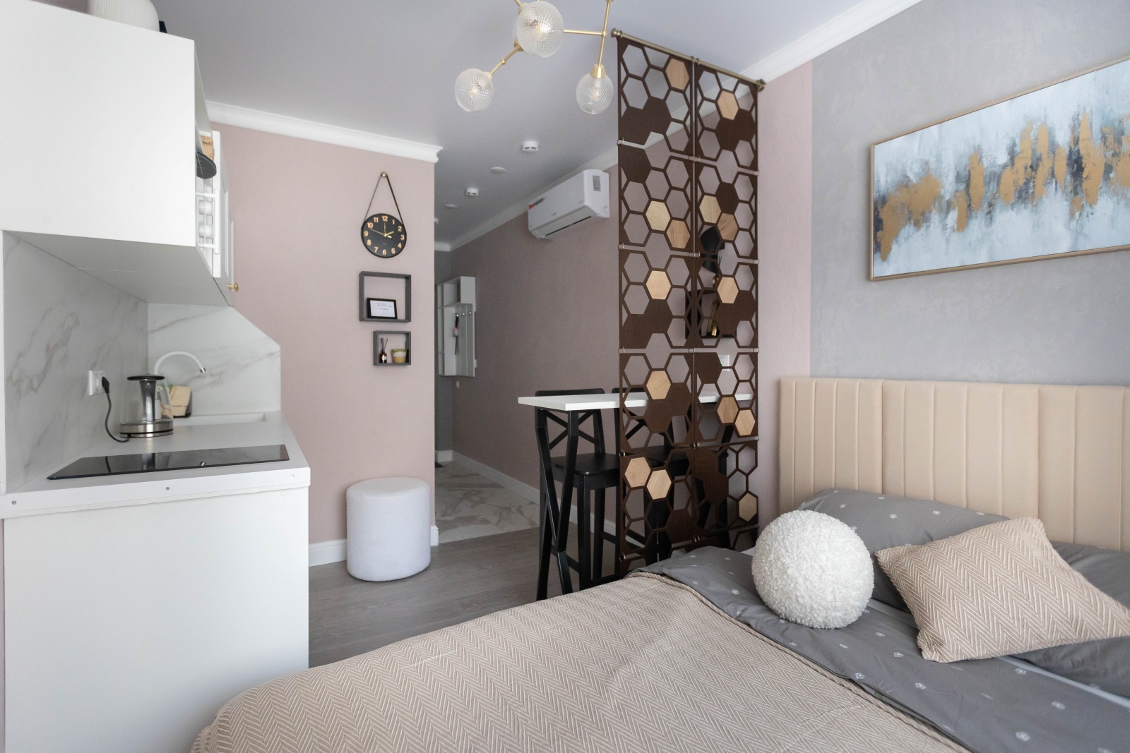 Уютная студия возле метро Бауманская.