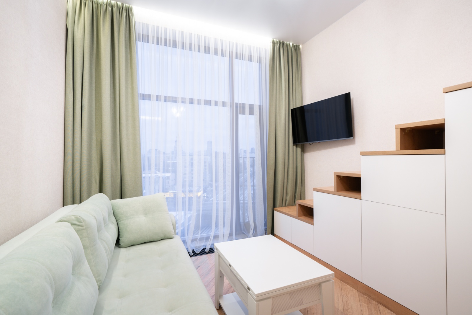 Квартира-студия с завораживающим видом на старую Москву