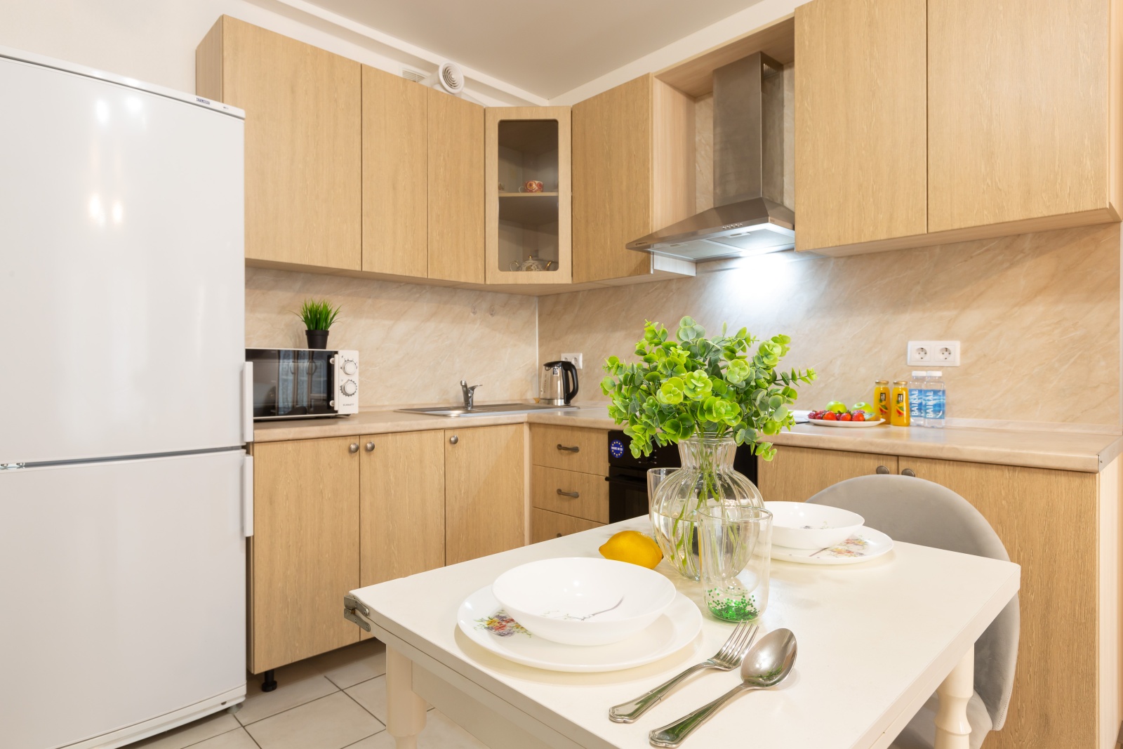 Life Apartments Комфортабельная Евродвушка 