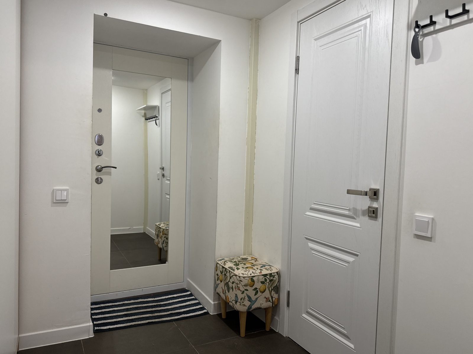 Современная просторная студия 28м на Рижской