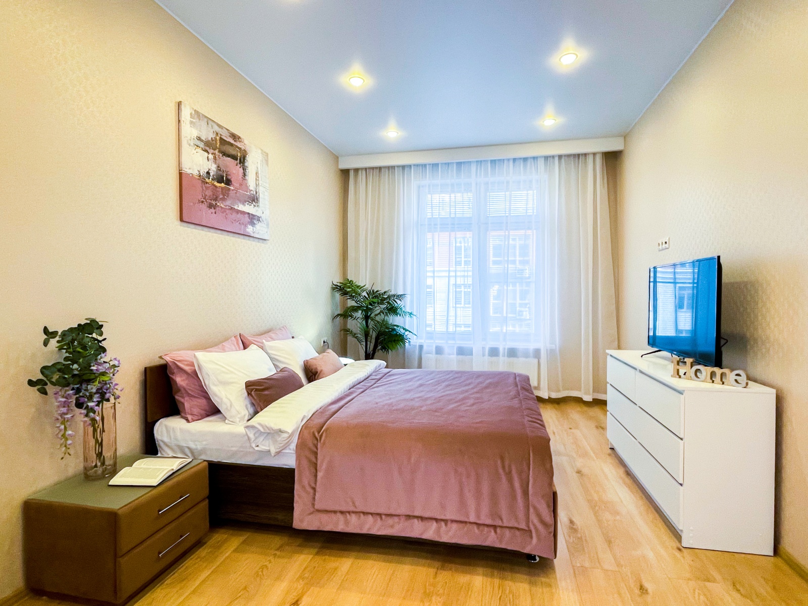 Шикарная евродвушка комфорт класса Like Home Apartment у м. Рассказовка