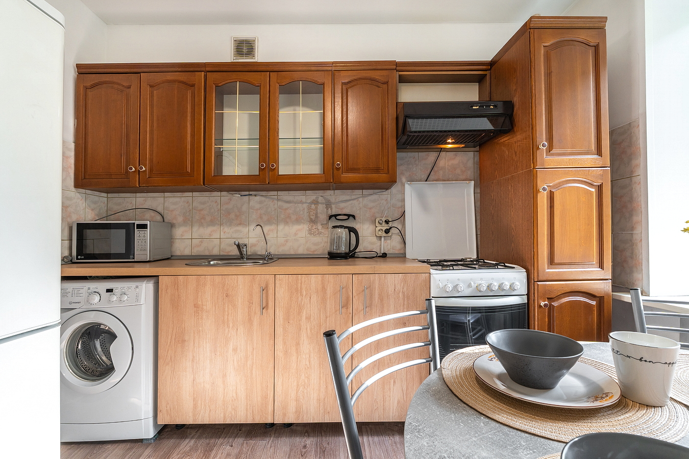 Возле ЦИТО пятиместная 2-комнатная квартира у метро Войковская— идеальный вариант для комфортного проживания в Москве! 