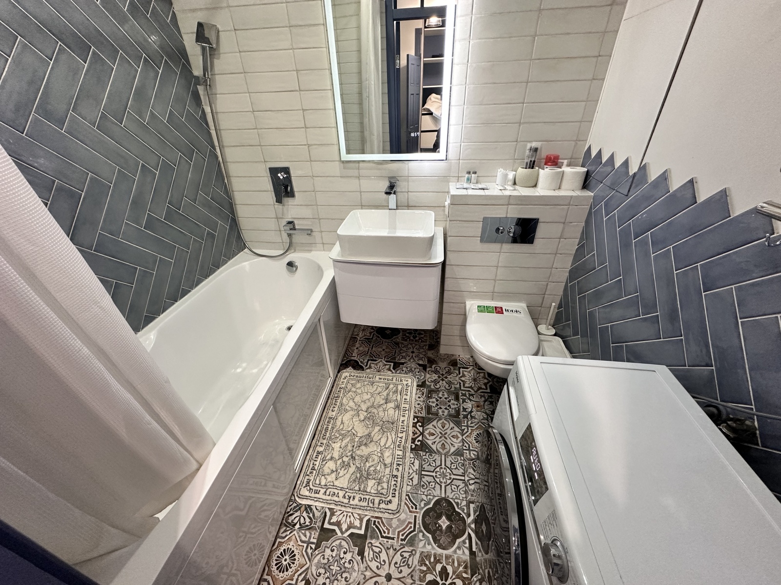 Гостим тут - Апартаменты Santorini в ЖК бизнес-класса на 15 этаже