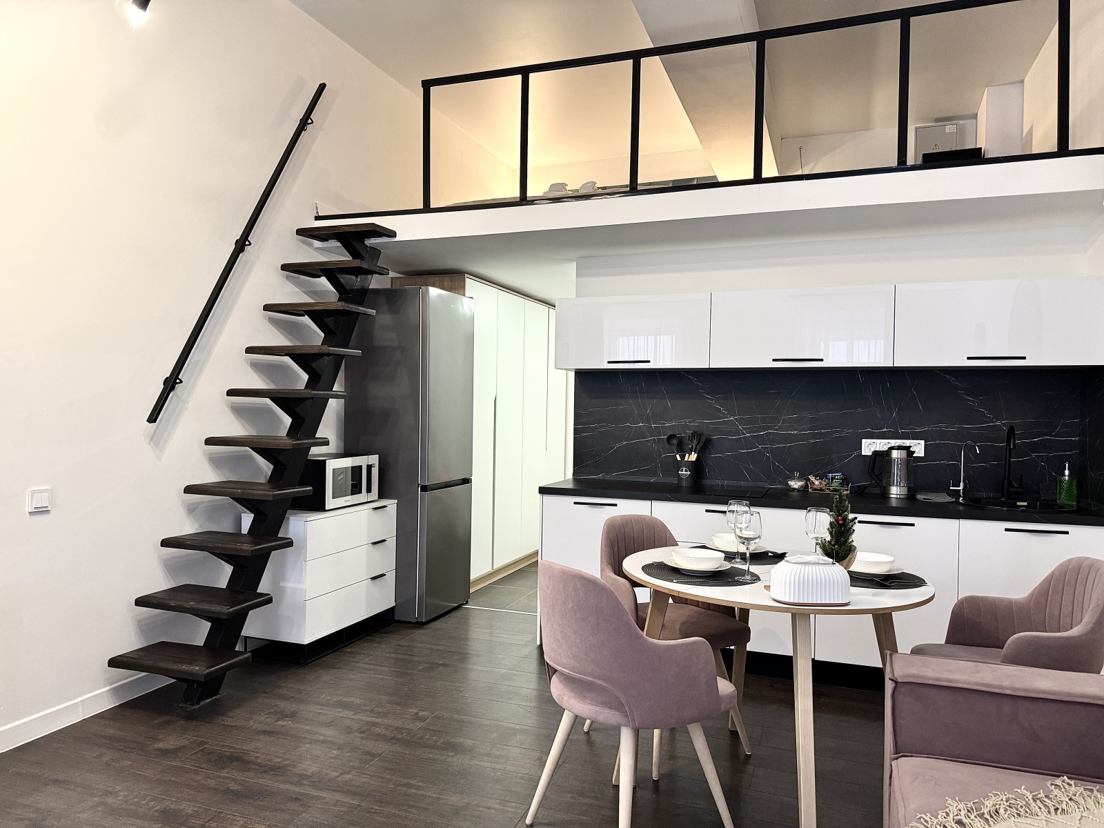 Современная просторная студия 28м на Рижской