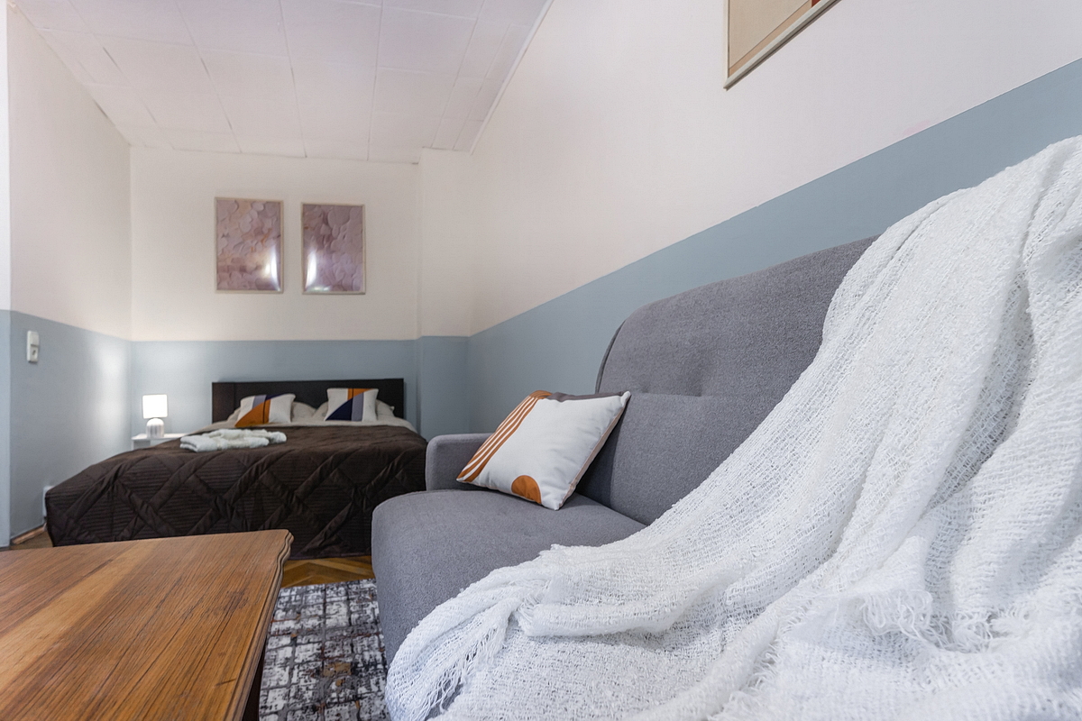 Рядом с ВДНХ 1-комнатная квартира для 5 гостей!