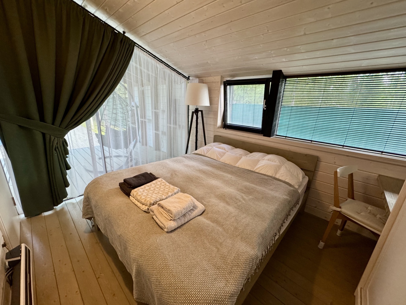 ДубльДом «DreamDom» 160 м² с летним бассейном