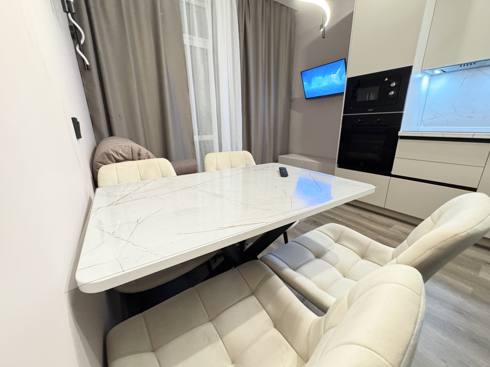 Апартаменты Зона Комфорта на Куприна 7к3