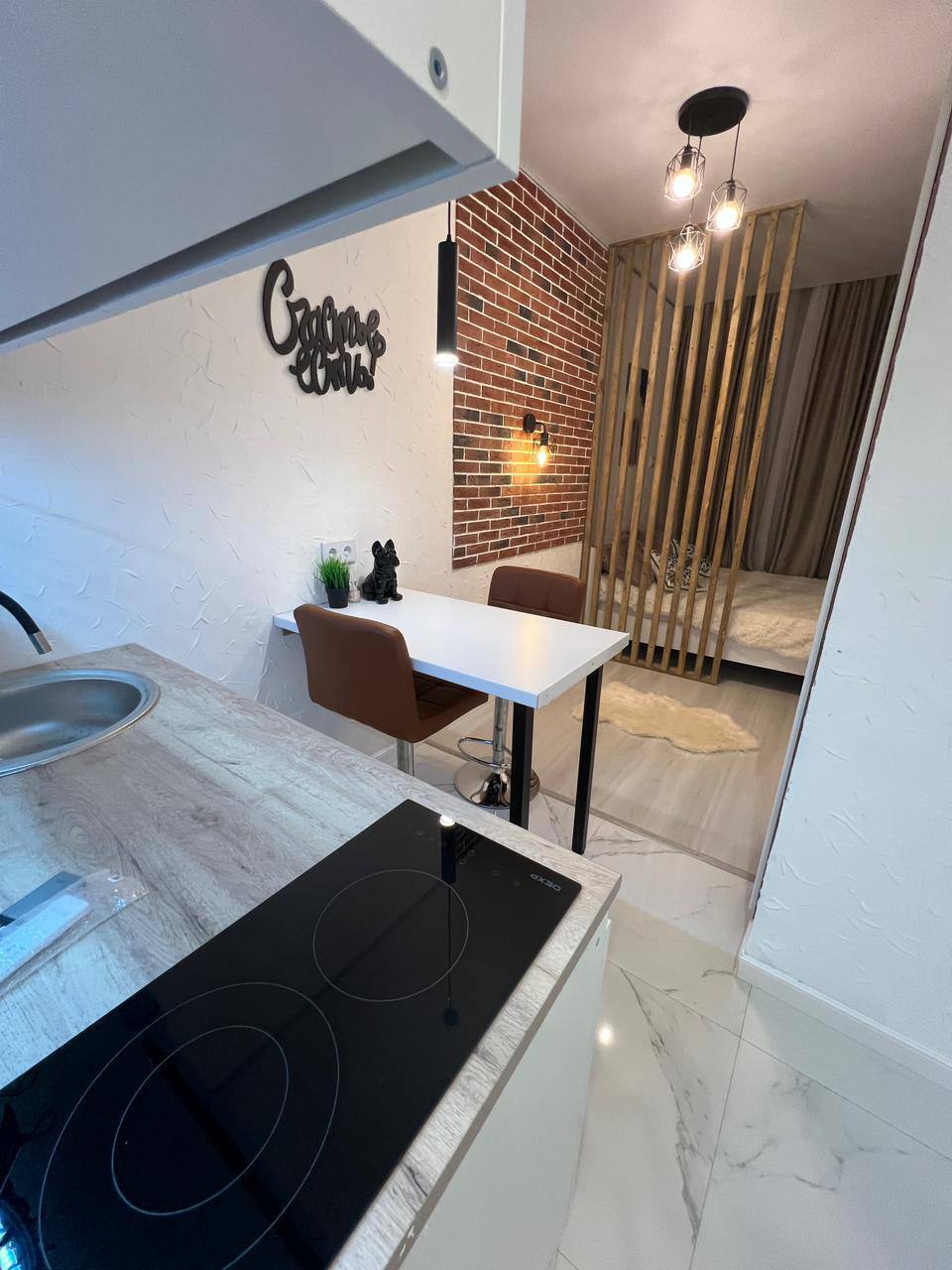 Квартира на Новоостаповской 20