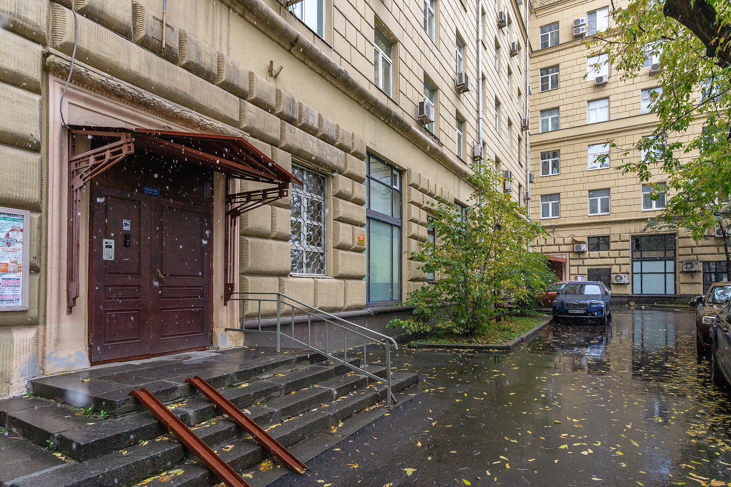 Напротив ВДНХ - старомосковский шик в самом сердце столицы!