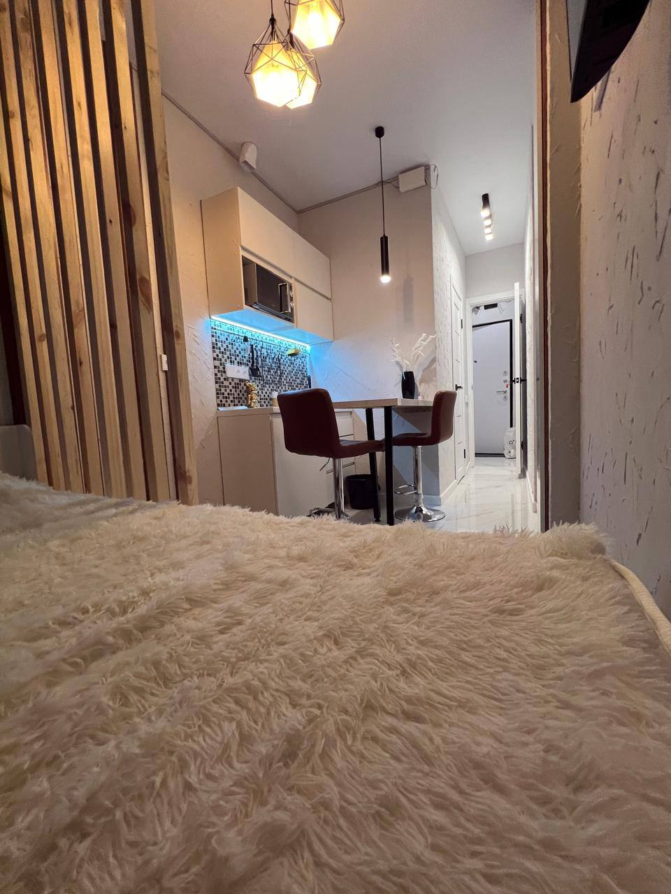 Квартира на Новоостаповской 20