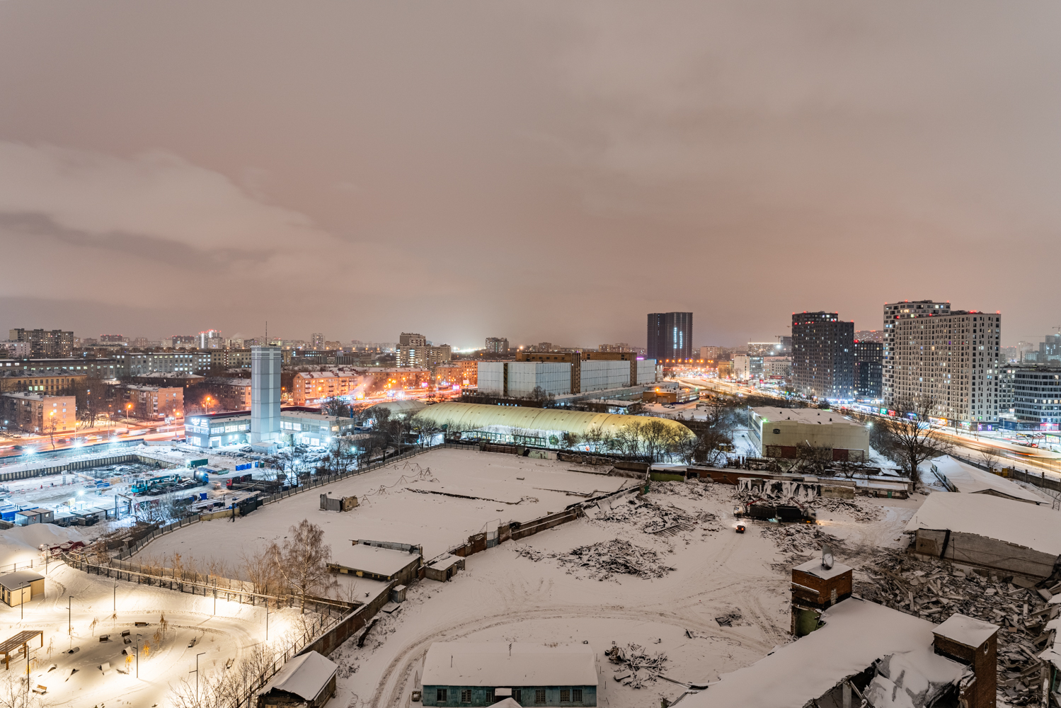 апартаменты с балконом возле метро