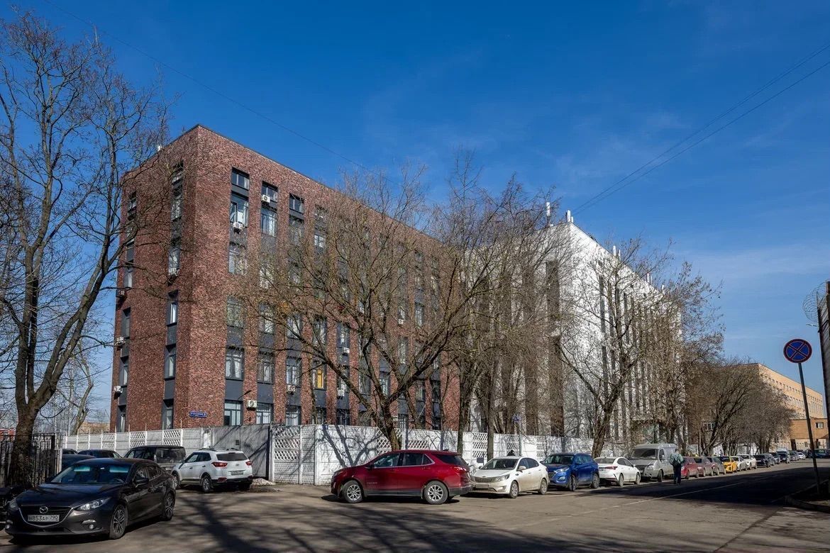 Cтудия пocуточно рядом c метро Сoкол