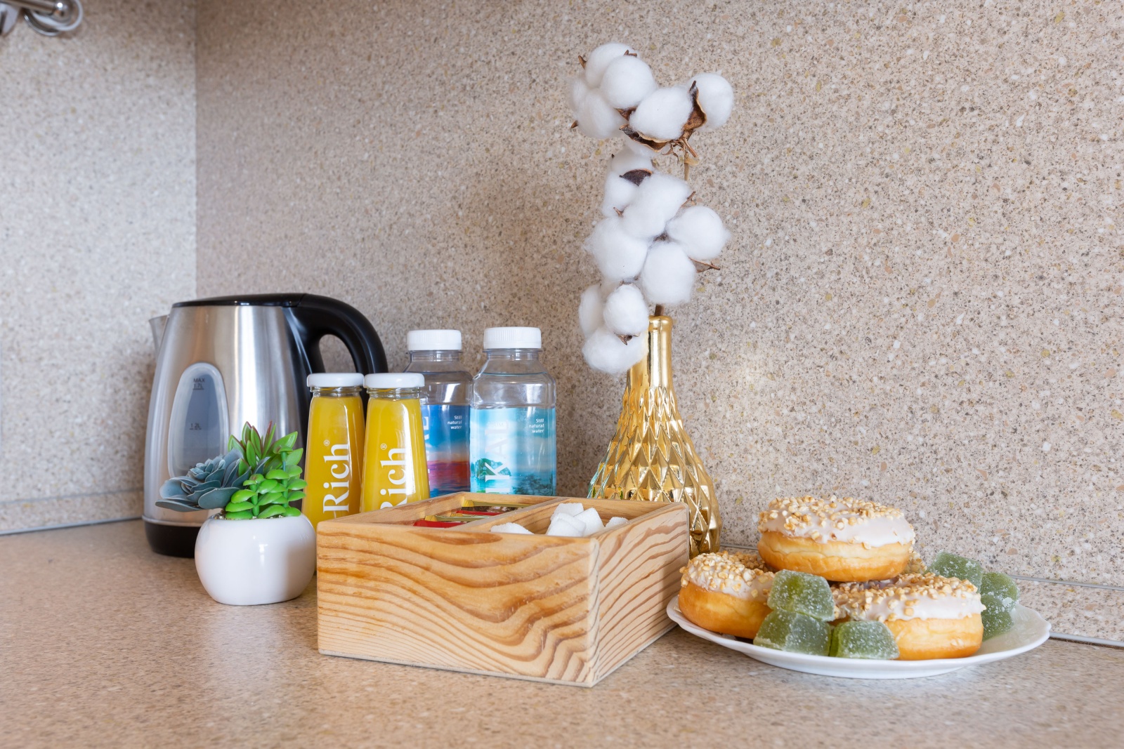 Life Apartments Дизайнерская 1-к квартира на 16 этаже 