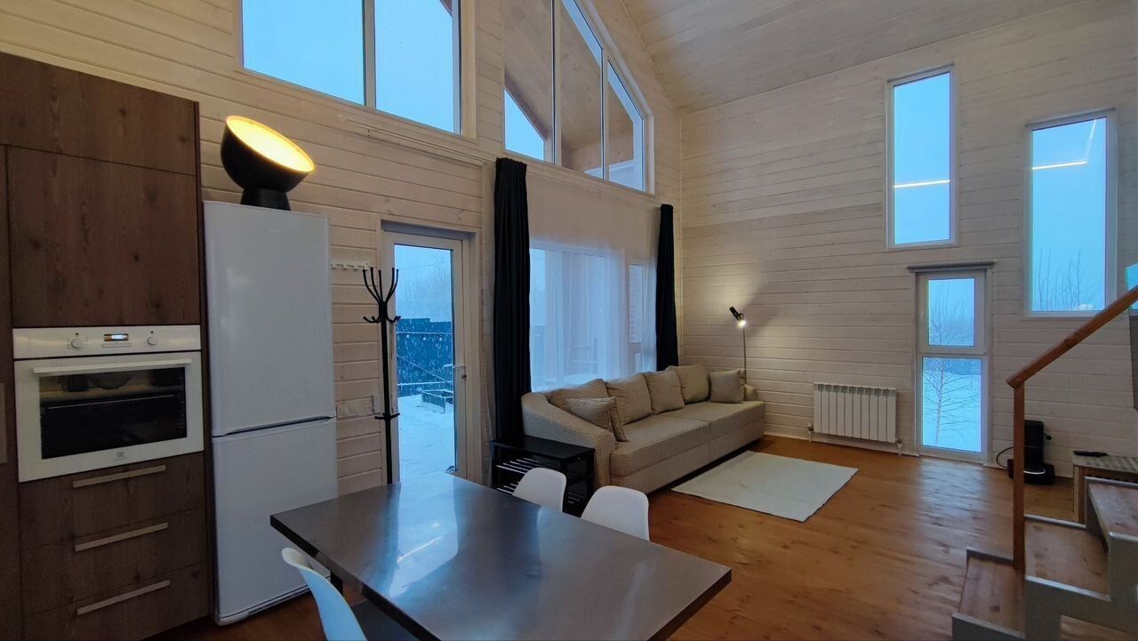 Большой дом Barnhouse · Tish