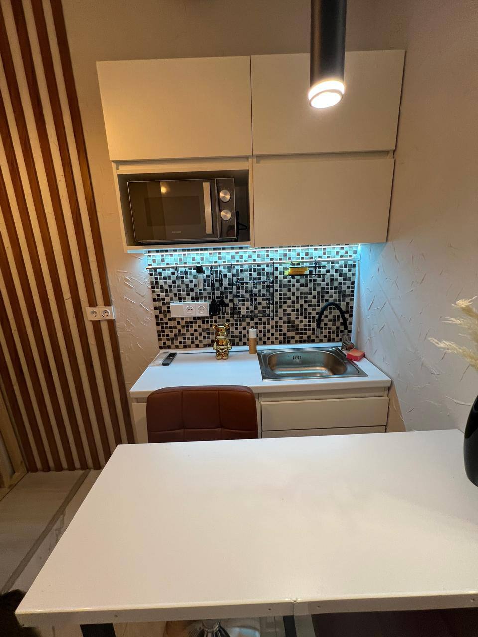 Квартира на Новоостаповской 20