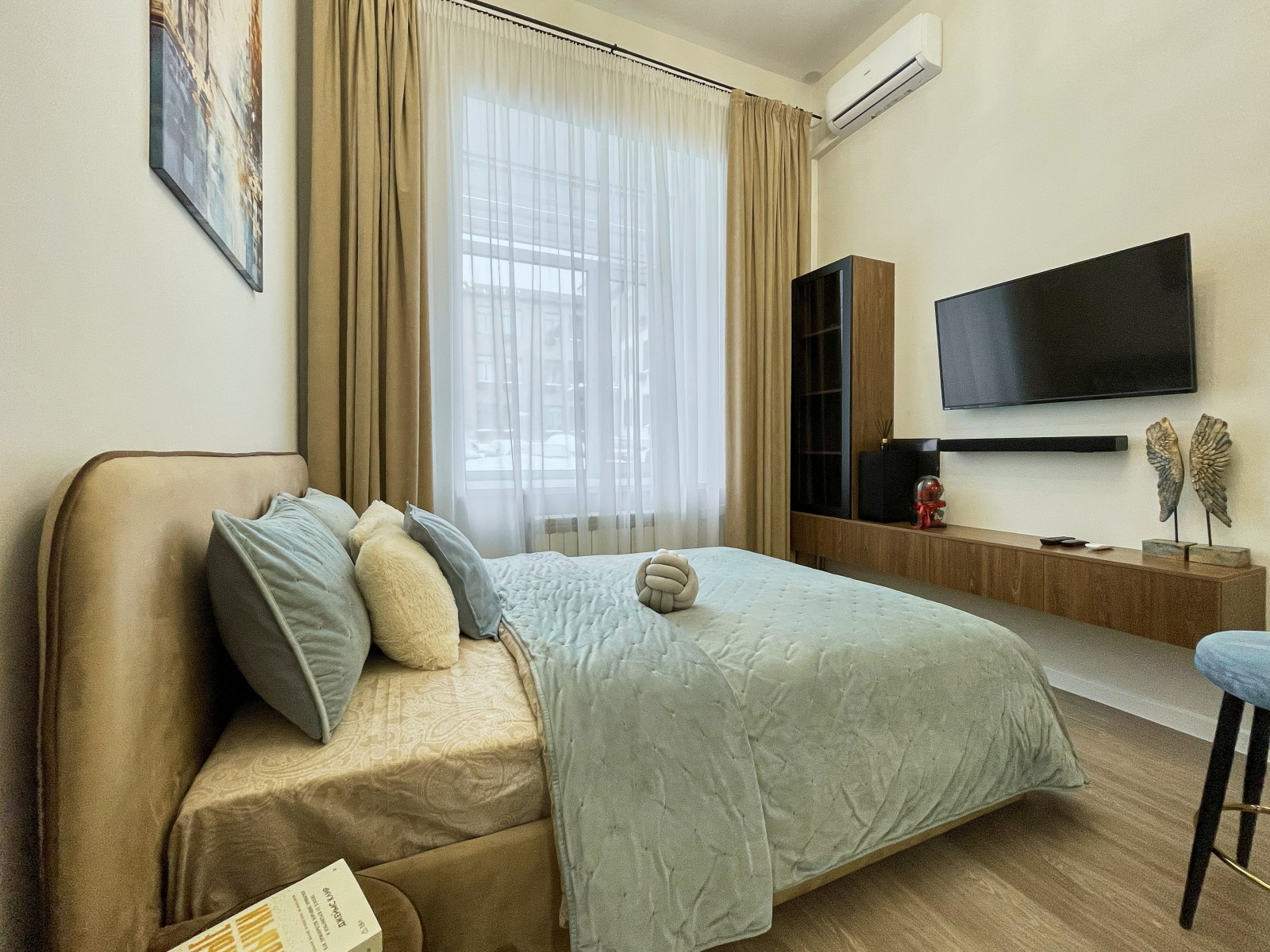 Двухуровневая квартира с двумя кроватями от FolkFort