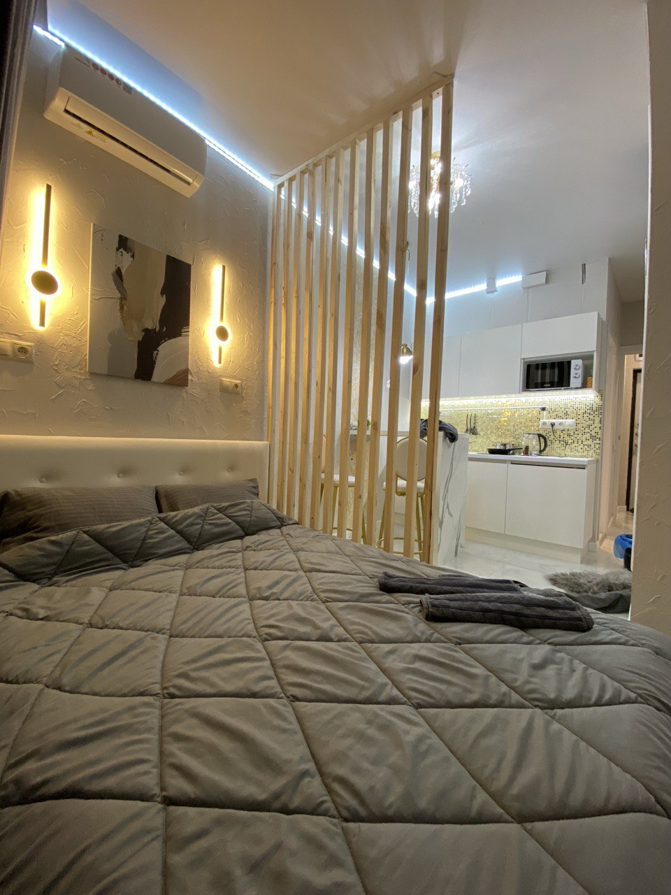 Квартира на Новоостаповской 20