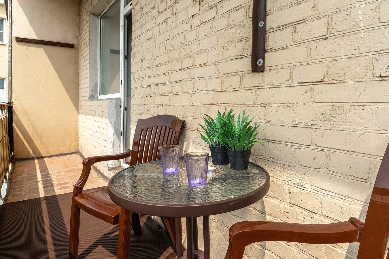 1-комнатная квартира в доме памятнике архитектуры рядом с Плехановским институтом.