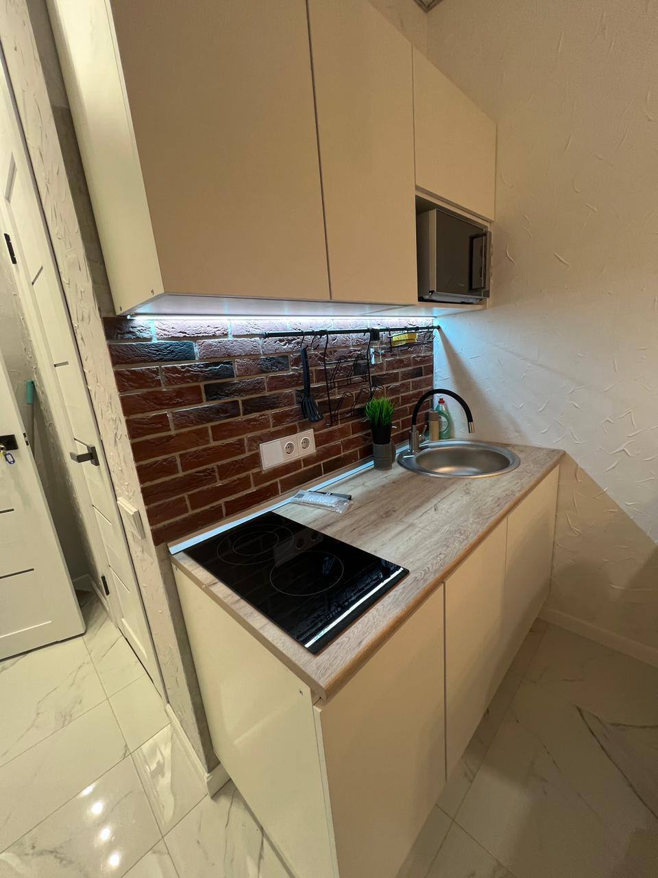 Квартира на Новоостаповской 20