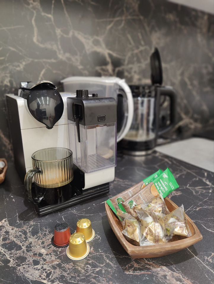 Двухуровневые апартаменты в уютном переулке